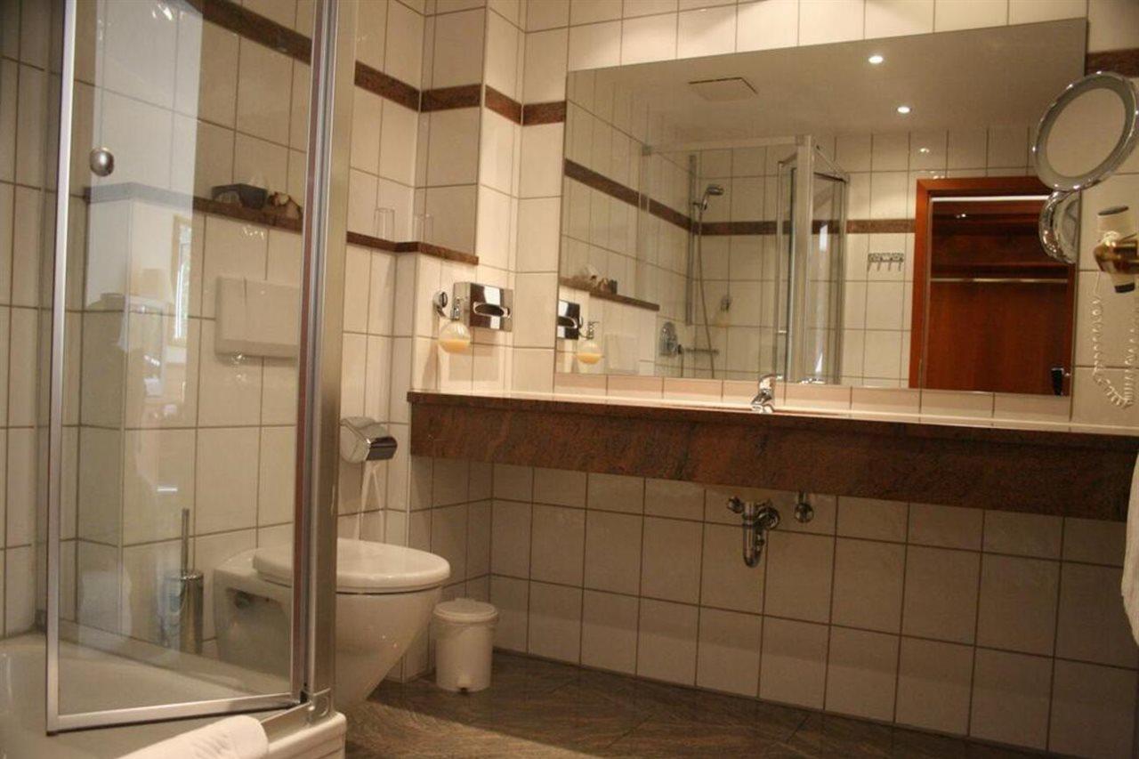 Hotel-Restaurant Fasanerie Marburg Eksteriør billede